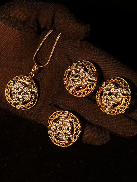 Charming Unique Design Gold Plated Crystal Stone Necklace for Girls/Women