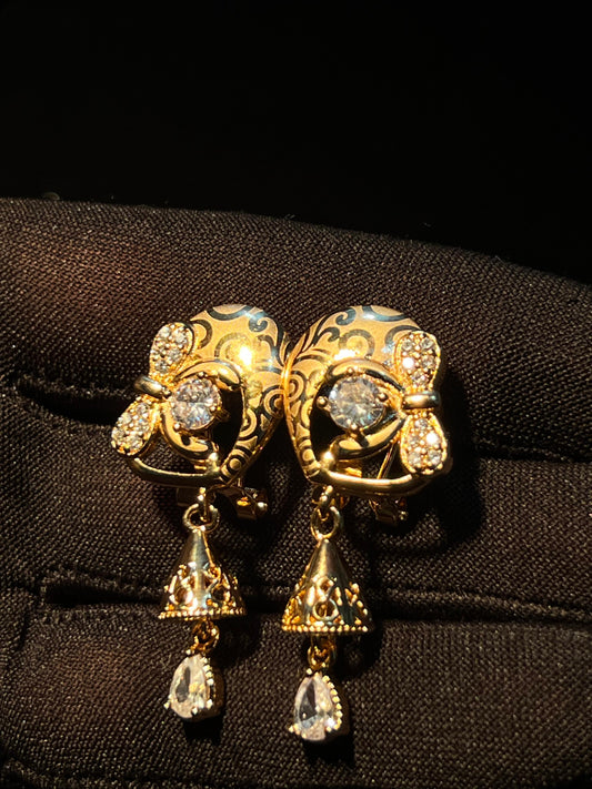 Elegant Gold-Plated Teardrop Earrings with Sparkling Crystals