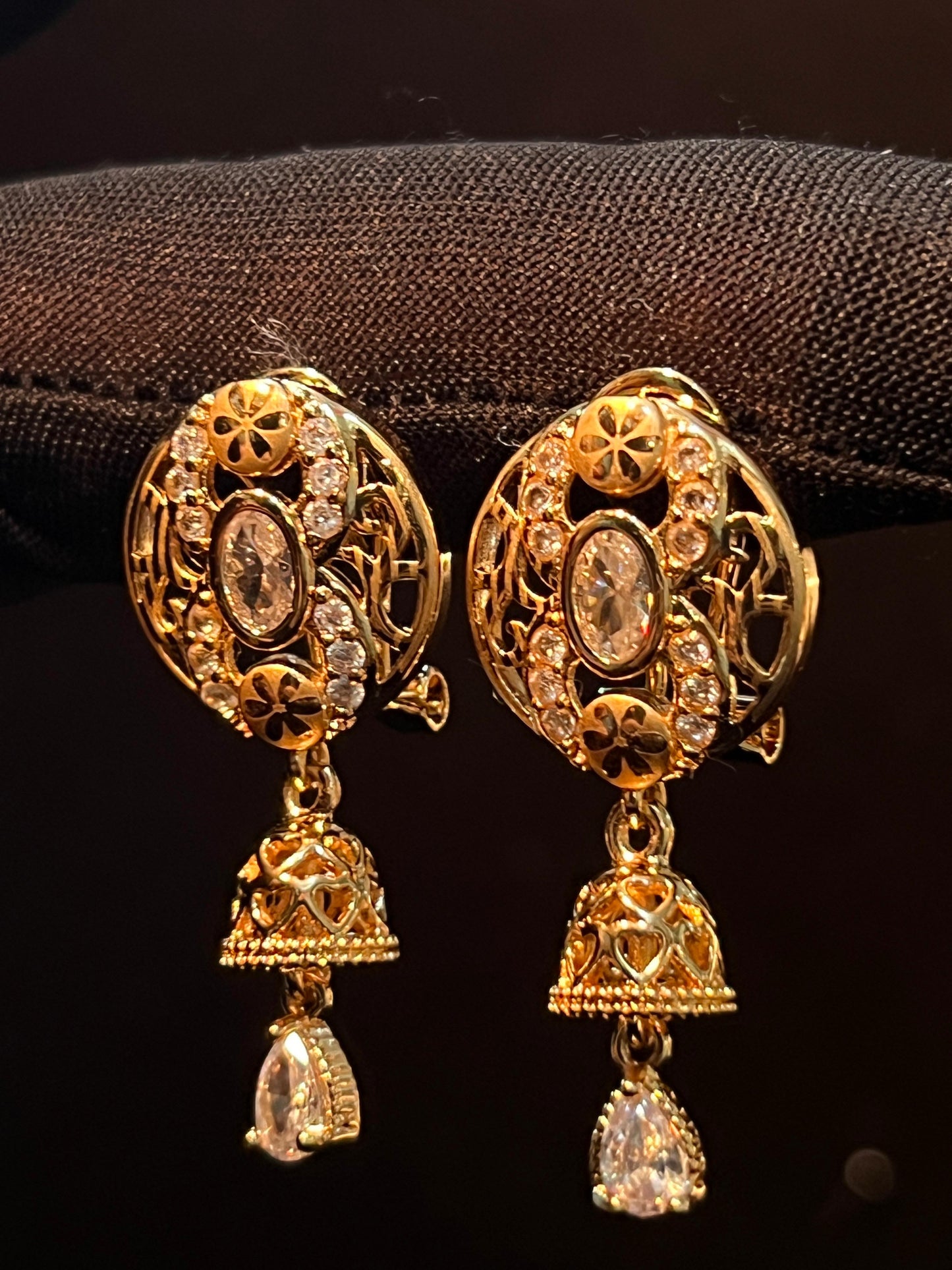 Golden Vintage Drop Earrings with Crystal Accents – Traditional Jewelry