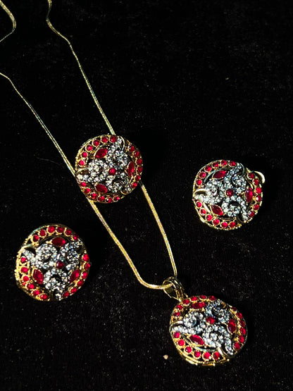 Charming Unique Design Gold Plated Crystal Stone Necklace for Girls/Women
