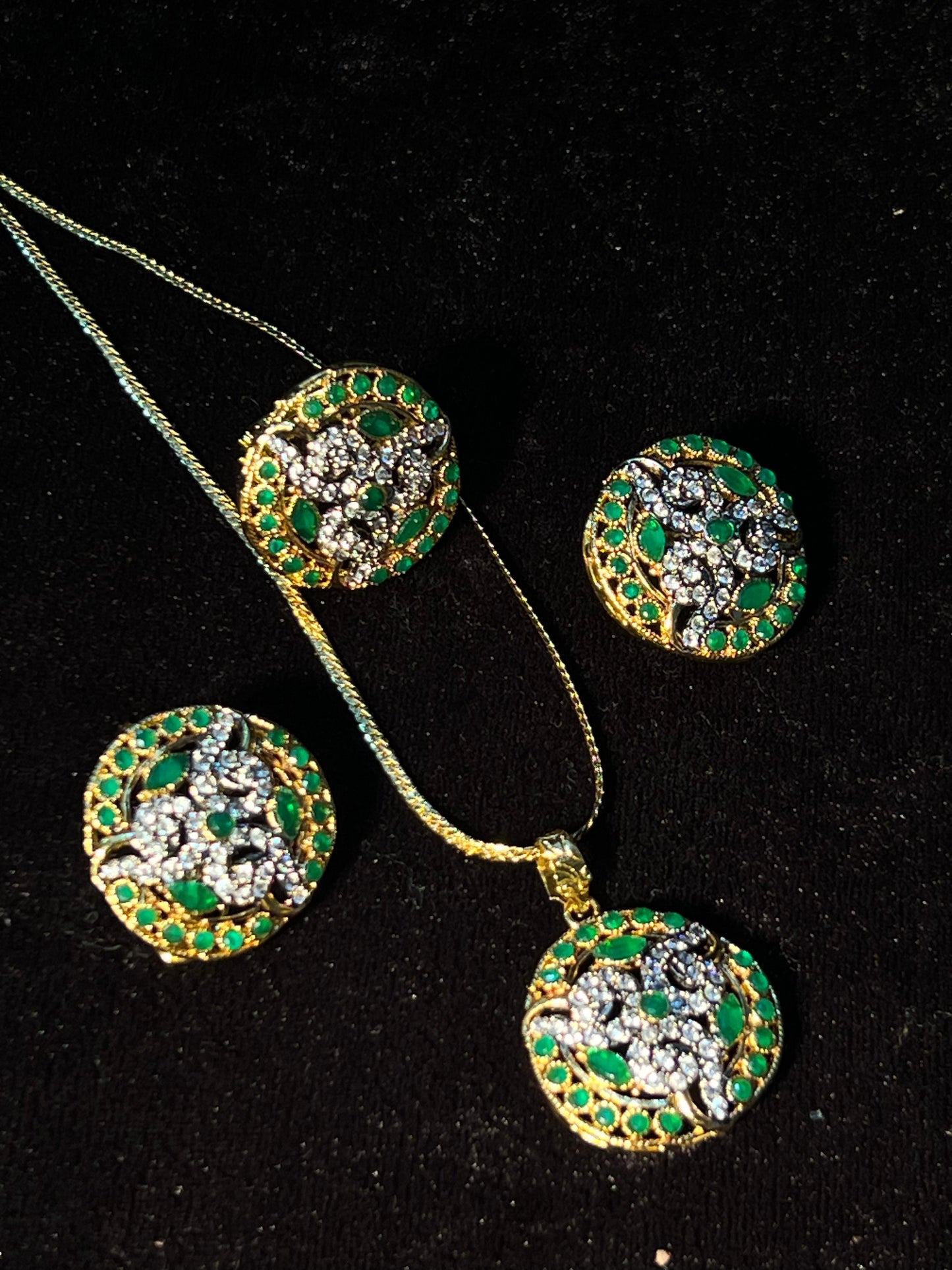 Charming Unique Design Gold Plated Crystal Stone Necklace for Girls/Women